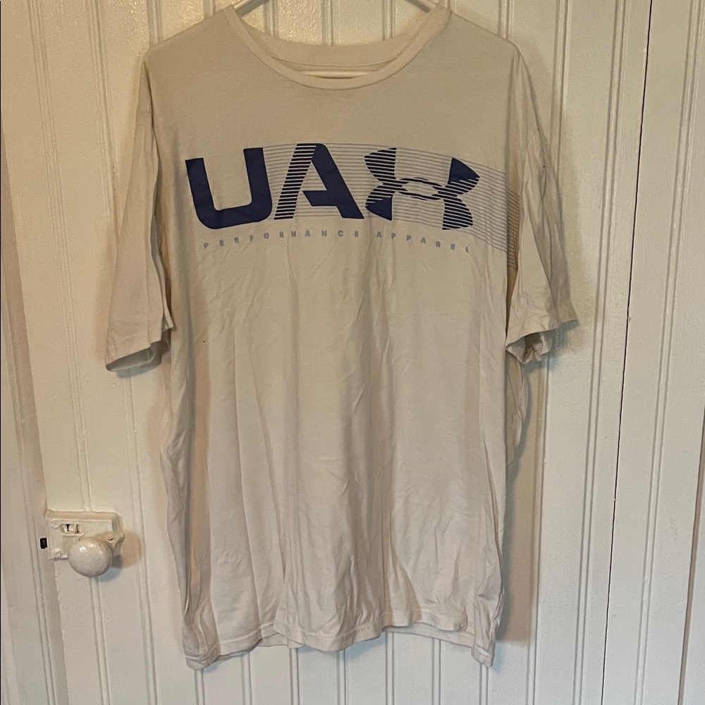 Under Armour Men's Cream and Blue Graphic Tee